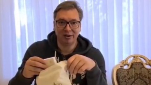 HVALA NAŠIM PENZIONERIMA NA SVEMU: Predsednik Vučić pokazao šta će biti u paketima koje je država spremila za najstarije (VIDEO) HVALA NAŠIM PENZIONERIMA NA SVEMU: Predsednik Vučić pokazao šta će biti u paketima koje je država spremila za najstarije (VIDEO)