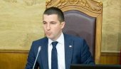 СПРЕМА СЕ СМЕНА АЛЕКСЕ БЕЧИЋА? Коалиција Црно на бијело у расулу СПРЕМА СЕ СМЕНА АЛЕКСЕ БЕЧИЋА? Коалиција Црно на бијело у расулу