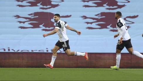 MITROVIĆ NASTAVIO DA REŠETA MREŽE: Srpski napadač postigao novi gol za Fulam (VIDEO) MITROVIĆ NASTAVIO DA REŠETA MREŽE: Srpski napadač postigao novi gol za Fulam (VIDEO)
