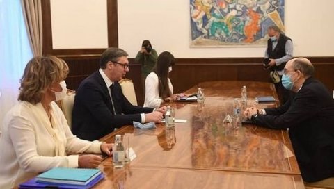 ВУЧИЋ СЕ САСТАО СА КАШОМ: Председник разговарао са италијанским амбасадором ВУЧИЋ СЕ САСТАО СА КАШОМ: Председник разговарао са италијанским амбасадором