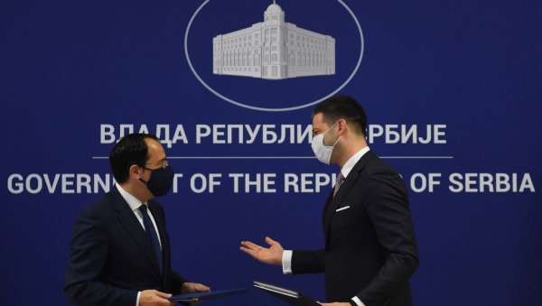ЈАЧАЊЕ САРАДЊЕ: Удовичић са министром Кипра ЈАЧАЊЕ САРАДЊЕ: Удовичић са министром Кипра