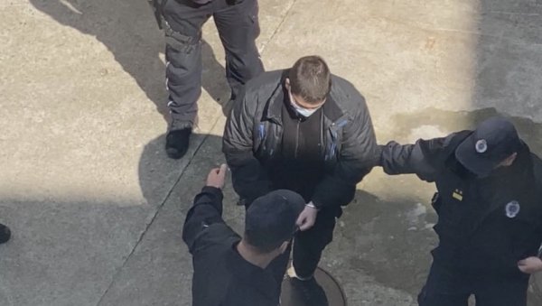 РЕКЛА САМ МУ НЕКОЛИКО ПУТА ДА УСПОРИ: На суђењу Немањи С. девојке које су биле у возилу са Београђанином дале различите исказе пред већем РЕКЛА САМ МУ НЕКОЛИКО ПУТА ДА УСПОРИ: На суђењу Немањи С. девојке које су биле у возилу са Београђанином дале различите исказе пред већем