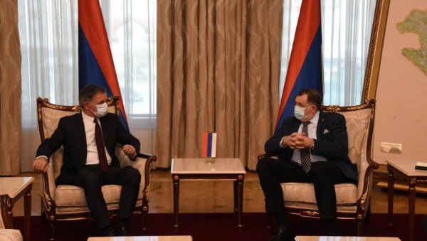 ДОДИК И ПУПОВАЦ: Разговор о положају српске заједнице у Хрватској ДОДИК И ПУПОВАЦ: Разговор о положају српске заједнице у Хрватској
