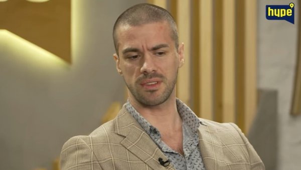 ВЕЛИКИ СКАНДАЛ СРПСКОГ ЈУТЈУБЕРА: Бртуално извређао жене, па рекао да су саме криве за силовање! (ВИДЕО) ВЕЛИКИ СКАНДАЛ СРПСКОГ ЈУТЈУБЕРА: Бртуално извређао жене, па рекао да су саме криве за силовање! (ВИДЕО)