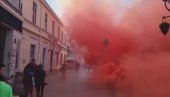 ПОДНЕТЕ ПРЕКРШАЈНЕ ПРИЈАВЕ ПРОТИВ ТРИ ОСОБЕ: Бацали димне бомбе у Кнез Михаиловој улици? ПОДНЕТЕ ПРЕКРШАЈНЕ ПРИЈАВЕ ПРОТИВ ТРИ ОСОБЕ: Бацали димне бомбе у Кнез Михаиловој улици?