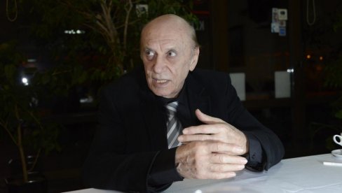 ОПЕРИСАО ГЛАСНЕ ЖИЦЕ И ЈЕДВА ЧЕКАО ДА ОПЕТ ЗАПЕВА: Тозовац је овако причао о здравственом проблему ОПЕРИСАО ГЛАСНЕ ЖИЦЕ И ЈЕДВА ЧЕКАО ДА ОПЕТ ЗАПЕВА: Тозовац је овако причао о здравственом проблему