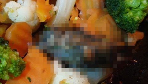 ПРОНАШАО МИША У СМРЗНУТОЈ ХРАНИ: Иван поставио слике на Фејсбук и згрозио цео регион (ФОТО) ПРОНАШАО МИША У СМРЗНУТОЈ ХРАНИ: Иван поставио слике на Фејсбук и згрозио цео регион (ФОТО)