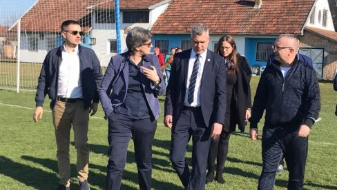 SPREMNA NOVA ULAGANJA: Nove tribine na fudbalskom stadionu u Banatskom Karađorđevu SPREMNA NOVA ULAGANJA: Nove tribine na fudbalskom stadionu u Banatskom Karađorđevu