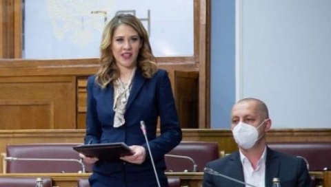 ЖЕЛЕ КАТЕДРУ ЗА СРПСКИ ПО УГЛЕДУ НА ЦРНОГОРСКИ: УКЦГ тражи од Министарства просвете да се у Подгорици формира Факултет за српски језик ЖЕЛЕ КАТЕДРУ ЗА СРПСКИ ПО УГЛЕДУ НА ЦРНОГОРСКИ: УКЦГ тражи од Министарства просвете да се у Подгорици формира Факултет за српски језик