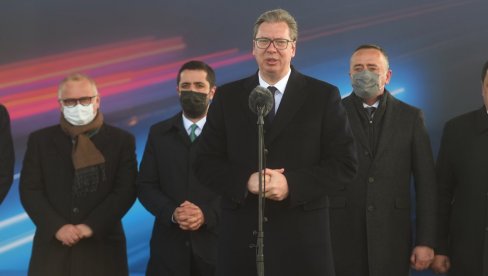 ВУЧИЋ О ПОПУШТАЊУ МЕРА: Слушаћемо Кризни штаб - надам се да ће бројеви наставити да падају! ВУЧИЋ О ПОПУШТАЊУ МЕРА: Слушаћемо Кризни штаб - надам се да ће бројеви наставити да падају!
