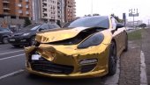 ВЛАСНИК ЗЛАТНОГ ПОРШЕА ПОНОВО ДИВЉА: Бахати возач прави хаос на улицама Београда ВЛАСНИК ЗЛАТНОГ ПОРШЕА ПОНОВО ДИВЉА: Бахати возач прави хаос на улицама Београда