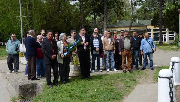 ПОВОДОМ СВЕТСКОГ ДАНА РОМА: Изложба фотографија у Великом Градишту ПОВОДОМ СВЕТСКОГ ДАНА РОМА: Изложба фотографија у Великом Градишту