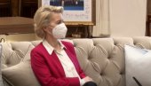ПРЕДСЕДНИЦА ЕК ПРИМИЛА ПРВУ ДОЗУ ВАКЦИНЕ: Ово је једини начин да ставимо пандемију под контролу