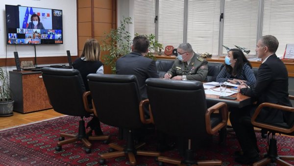 МИНИСТАР СТЕФАНОВИЋ: Србија кредибилан контрибутор у мисијама УН и ЕУ МИНИСТАР СТЕФАНОВИЋ: Србија кредибилан контрибутор у мисијама УН и ЕУ