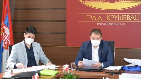 ОСНОВАН САВЕТ ЗА МЛАДЕ: Ново тело при Скупштини града Крушевца (ФОТО) ОСНОВАН САВЕТ ЗА МЛАДЕ: Ново тело при Скупштини града Крушевца (ФОТО)