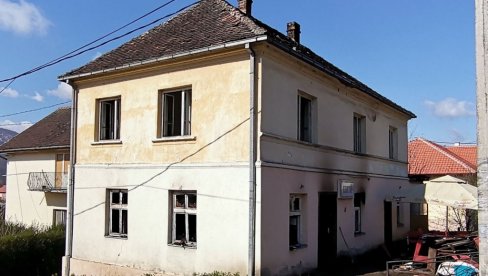 POŽAR U SELU VRHPOLJE: Izgorela čuvena Mišina kafana (FOTO) POŽAR U SELU VRHPOLJE: Izgorela čuvena Mišina kafana (FOTO)