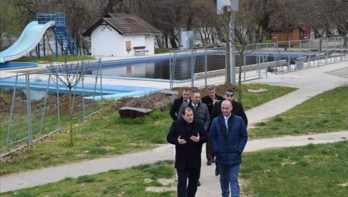 ТУРИСТИЧКИ ПОТЕНЦИЈАЛ ОСНАЖИТИ И ПРОМОВИСАТИ: Речни гранични прелаз на Тиси и велнес центар приоритети у развоју Кањиже ТУРИСТИЧКИ ПОТЕНЦИЈАЛ ОСНАЖИТИ И ПРОМОВИСАТИ: Речни гранични прелаз на Тиси и велнес центар приоритети у развоју Кањиже