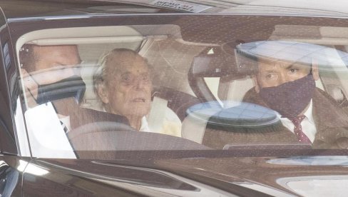 POSLEDNJE SLIKE PRINCA FILIPA: Ovako je muž kraljice Elizabete izgledao pre smrti (FOTO) POSLEDNJE SLIKE PRINCA FILIPA: Ovako je muž kraljice Elizabete izgledao pre smrti (FOTO)