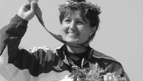 ТРАГЕДИЈА У СВЕТУ СПОРТА: Олимпијска шампионка из Атине умрла од вируса корона ТРАГЕДИЈА У СВЕТУ СПОРТА: Олимпијска шампионка из Атине умрла од вируса корона