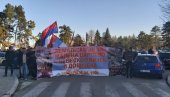 NIKŠIĆANI OBELEŽAVAJU 22 GODINE OD BITKE NA KOŠARIMA: Prvi put u Crnoj Gori sećanje ne ove obilićevske junake (FOTO) NIKŠIĆANI OBELEŽAVAJU 22 GODINE OD BITKE NA KOŠARIMA: Prvi put u Crnoj Gori sećanje ne ove obilićevske junake (FOTO)