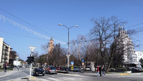 ЛЕПЕ ВЕСТИ ИЗ ПАРАЋИНА: Преполовљен број позитивних на вирус корона ЛЕПЕ ВЕСТИ ИЗ ПАРАЋИНА: Преполовљен број позитивних на вирус корона