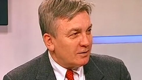 СКАНДАЛ ТРЕСЕ ФДУ: Пет студенткиња оптужило професора Прокића за сексуално узнемиравање, ево шта је он рекао након тога СКАНДАЛ ТРЕСЕ ФДУ: Пет студенткиња оптужило професора Прокића за сексуално узнемиравање, ево шта је он рекао након тога