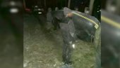 ХАПШЕЊЕ ПОСЛЕ ПРЕТРЕСА ЧАМЦА: Двојица Пакистанца кријумчарила мигранте на Дрини ХАПШЕЊЕ ПОСЛЕ ПРЕТРЕСА ЧАМЦА: Двојица Пакистанца кријумчарила мигранте на Дрини