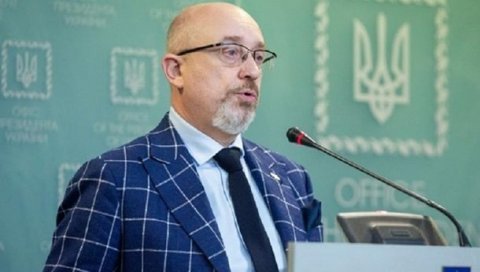 ИЗ КИЈЕВА ПОРУЧУЈУ ДА НЕЋЕ ДА РАТУЈУ: Једног дана су голубови мира, а другог ратни јастребови (ФОТО) ИЗ КИЈЕВА ПОРУЧУЈУ ДА НЕЋЕ ДА РАТУЈУ: Једног дана су голубови мира, а другог ратни јастребови (ФОТО)