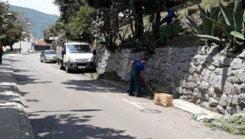 ПОЧИЊЕ АСФАЛТИРАЊЕ ЊЕГОШЕВЕ УЛИЦЕ: Настављају се радови на главној саобраћајници у Херцег Новом ПОЧИЊЕ АСФАЛТИРАЊЕ ЊЕГОШЕВЕ УЛИЦЕ: Настављају се радови на главној саобраћајници у Херцег Новом