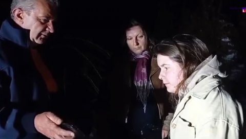 ОДМАХ ШАЉИТЕ ПОМОЋ: Две Рускиње кренуле до Увца, али убрзо су у паници позвале хотел (ВИДЕО) ОДМАХ ШАЉИТЕ ПОМОЋ: Две Рускиње кренуле до Увца, али убрзо су у паници позвале хотел (ВИДЕО)