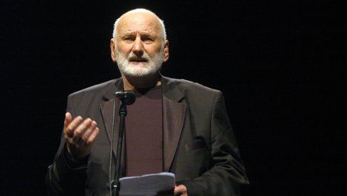 TREBALO JE DA PRIMI NAGRADU: Poslednje priznanje veliki kompozitor Zoran Simjanović dobio je ovog proleća u Kruševcu, ali ga nije dočekao TREBALO JE DA PRIMI NAGRADU: Poslednje priznanje veliki kompozitor Zoran Simjanović dobio je ovog proleća u Kruševcu, ali ga nije dočekao