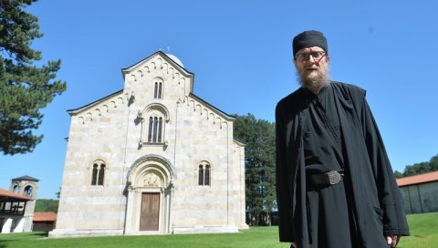 ОТАЦ САВА ЈАЊИЋ ЈЕ И ФИЗИЧКИ УГРОЖЕН: Ово је напад на све српско и неће се зауставити на томе ОТАЦ САВА ЈАЊИЋ ЈЕ И ФИЗИЧКИ УГРОЖЕН: Ово је напад на све српско и неће се зауставити на томе