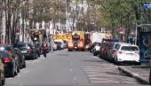 ДЕТАЉИ ПУЦЊАВЕ У ПАРИЗУ: Једна особа погинула, нападач побегао на мотору (ВИДЕО) ДЕТАЉИ ПУЦЊАВЕ У ПАРИЗУ: Једна особа погинула, нападач побегао на мотору (ВИДЕО)