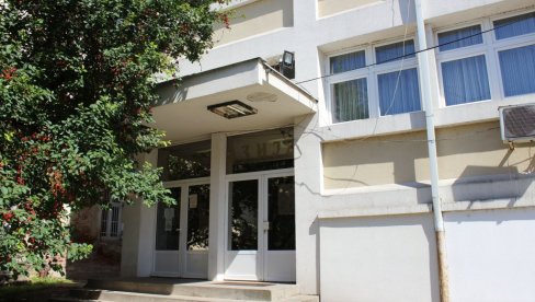 ПАРАЋИНСКА ГИМНАЗИЈА УПИСУЈЕ ИТ ОДЕЉЕЊЕ: Данас почело пријављивање, места има за 20 ђака ПАРАЋИНСКА ГИМНАЗИЈА УПИСУЈЕ ИТ ОДЕЉЕЊЕ: Данас почело пријављивање, места има за 20 ђака