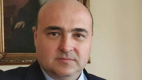 КОЛАР КАНДИДАТ ЗА ЗАМЕНИКА ГРАДОНАЧЕЛНИКА ВУКОВАРА: Председник СДСС-а изнео планове и циљеве којима ће се руководити на изборима КОЛАР КАНДИДАТ ЗА ЗАМЕНИКА ГРАДОНАЧЕЛНИКА ВУКОВАРА: Председник СДСС-а изнео планове и циљеве којима ће се руководити на изборима