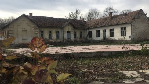 ШКОЛЕ СРЕЂУЈУ ЗА ВРТИЋЕ: Два напуштена објекта биће претворена у предшколске установе ШКОЛЕ СРЕЂУЈУ ЗА ВРТИЋЕ: Два напуштена објекта биће претворена у предшколске установе