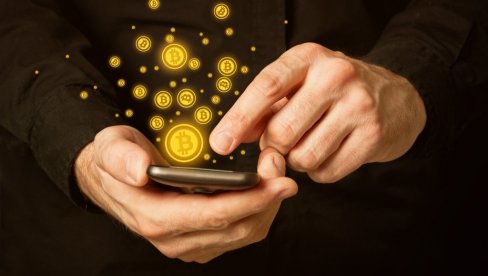БИТКОИН ТОНЕ: Повукао и тржиште криптовалута