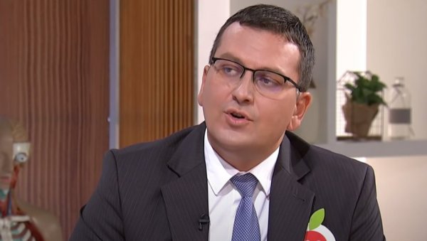 ГРЕШКА КОЈУ СВИ ПРАВИМО: Др Самарџић разбија заблуде о имунитету, открио како треба да се користи витамин Ц ГРЕШКА КОЈУ СВИ ПРАВИМО: Др Самарџић разбија заблуде о имунитету, открио како треба да се користи витамин Ц