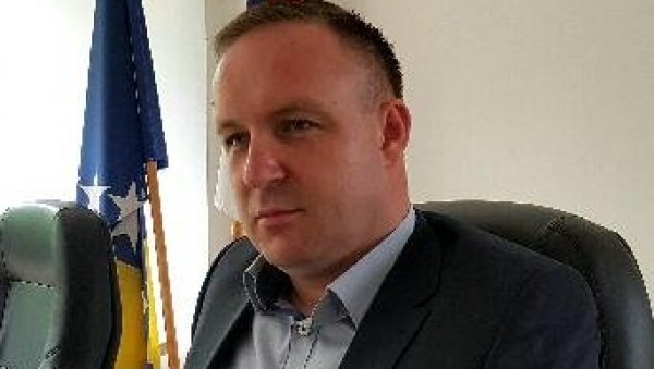 ЗБОГ НЕПРИЛАГОЂЕНЕ ТЕМПЕРАТУРЕ У ЗАМРЗИВАЧУ ПРОПАЛЕ ВАКЦИНЕ: У Приједору покенута истрага, потврђено је Новостима ЗБОГ НЕПРИЛАГОЂЕНЕ ТЕМПЕРАТУРЕ У ЗАМРЗИВАЧУ ПРОПАЛЕ ВАКЦИНЕ: У Приједору покенута истрага, потврђено је Новостима