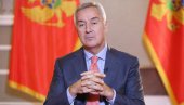 SKANDALOZNA IZJAVA MILA ĐUKANOVIĆA O VUČIĆU: Sramni udar na Srbiju iz Crne Gore! SKANDALOZNA IZJAVA MILA ĐUKANOVIĆA O VUČIĆU: Sramni udar na Srbiju iz Crne Gore!