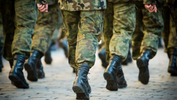 ВЕЛИКО ХАПШЕЊЕ У АЛЖИРУ: Ухапшено 27 припадника терористичке организације МАК ВЕЛИКО ХАПШЕЊЕ У АЛЖИРУ: Ухапшено 27 припадника терористичке организације МАК