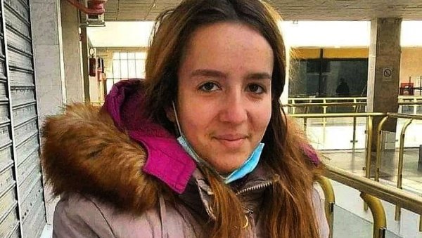 ДА ЛИ СТЕ ЈЕ ВИДЕЛИ? Нестала Ирена Стојковић (19) из Ниша - последњи пут виђена пре 11 дана ДА ЛИ СТЕ ЈЕ ВИДЕЛИ? Нестала Ирена Стојковић (19) из Ниша - последњи пут виђена пре 11 дана