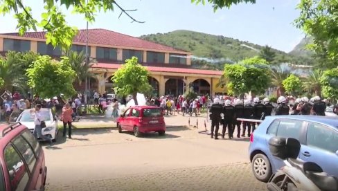 RAZBITI KRIMINALNU GRUPU U CB BUDVA: Posle policijske torture stigao zahtev novom načelniku RAZBITI KRIMINALNU GRUPU U CB BUDVA: Posle policijske torture stigao zahtev novom načelniku