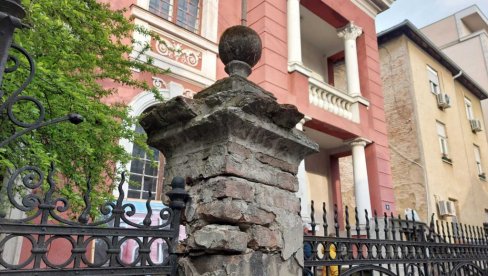 RADE PREKO TRAKE, PODNETA KRIVIČNA: Gradski građevinski inspektori izlazili na teren u Topolskoj ulici 19 RADE PREKO TRAKE, PODNETA KRIVIČNA: Gradski građevinski inspektori izlazili na teren u Topolskoj ulici 19
