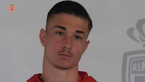 SRBIJA PRE ALBANIJE I FRANCUSKE: Majka Albanka, on rođen u Lionu, a Ilić mu ispunio san da obuče dres orlova SRBIJA PRE ALBANIJE I FRANCUSKE: Majka Albanka, on rođen u Lionu, a Ilić mu ispunio san da obuče dres orlova
