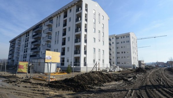 ПОДЕЛА КЉУЧЕВА У МАЈУ: Завшни радови на изградњи 214 станова за безбедњаке у Краљеву ПОДЕЛА КЉУЧЕВА У МАЈУ: Завшни радови на изградњи 214 станова за безбедњаке у Краљеву