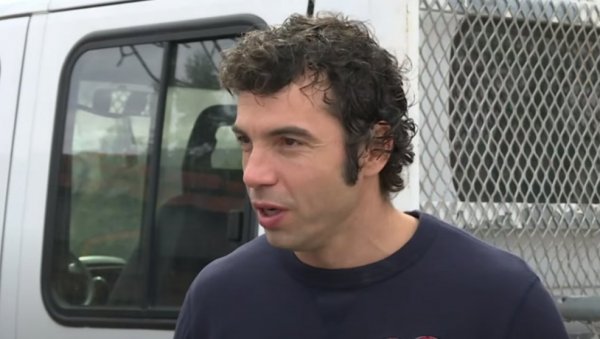 ОГЛАСИО СЕ ВОДИТЕЉ КУЋЕ ОД СРЦА: Денда је ишла да се забавља када је имала удес, Јасмина је радила када је погинула ОГЛАСИО СЕ ВОДИТЕЉ КУЋЕ ОД СРЦА: Денда је ишла да се забавља када је имала удес, Јасмина је радила када је погинула
