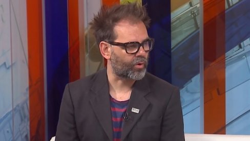РЕДИТЕЉ СЕРИЈЕ ЛУД, ЗБУЊЕН, НОРМАЛАН ДОЖИВЕО САОБРАЋАЈКУ: На улазу у Зворник сударио се са голфом РЕДИТЕЉ СЕРИЈЕ ЛУД, ЗБУЊЕН, НОРМАЛАН ДОЖИВЕО САОБРАЋАЈКУ: На улазу у Зворник сударио се са голфом