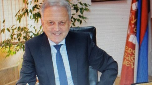 ДР СТЕВО ПАШАЛИЋ: Срби су са 2,5 посто већ статистичка грешка, лаж је да су свих 100.000 убијених у БиХ Бошњаци ДР СТЕВО ПАШАЛИЋ: Срби су са 2,5 посто већ статистичка грешка, лаж је да су свих 100.000 убијених у БиХ Бошњаци