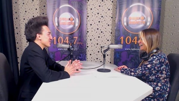 СЛОБОДАН ТРКУЉА У ПОДКАСТУ СА НАТАЛИЈОМ: Инструменталиста објаснио зашто је са публиком у дугој и интимној вези (ВИДЕО) СЛОБОДАН ТРКУЉА У ПОДКАСТУ СА НАТАЛИЈОМ: Инструменталиста објаснио зашто је са публиком у дугој и интимној вези (ВИДЕО)